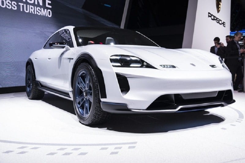 porsche-mission-e-sfirixtra