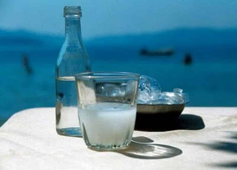 tsipouro-sfirixtra