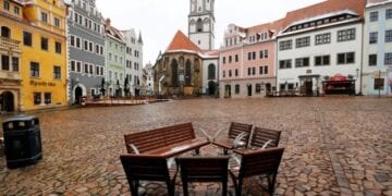 FILE PHOTO: A view of the market square amid the coronavirus disease (COVID-19) pandemic in Meissen, Germany, January 15, 2021. REUTERS/Fabrizio Bensch/File Photo