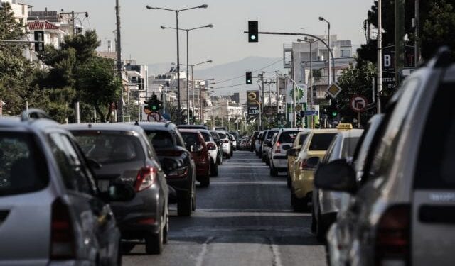 Αυξημένη κίνηση στους δρόμους της Αθήνας, την Τετάρτη 26 Μαΐου 2021.
(EUROKINISSI/ΓΙΑΝΝΗΣ ΠΑΝΑΓΟΠΟΥΛΟΣ)