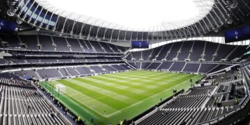 LONDON, ENGLAND - SEPTEMBER 28: General view inside the stadium prior to the Premier League match between Tottenham Hotspur and Southampton FC at Tottenham Hotspur Stadium on September 28, 2019 in London, United Kingdom. (Photo by Henry Browne/Getty Images)